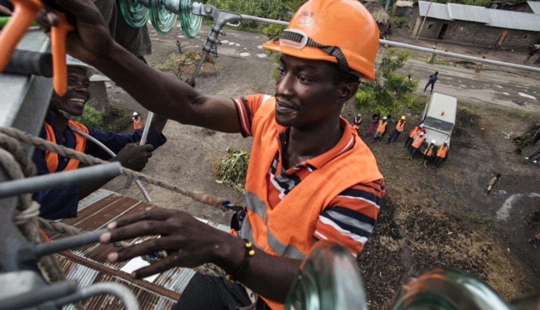 photo of power plant worker, Virunga Alliance
