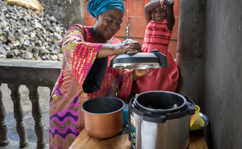 Protéger les forêts de Virunga grâce à une cuisine durable