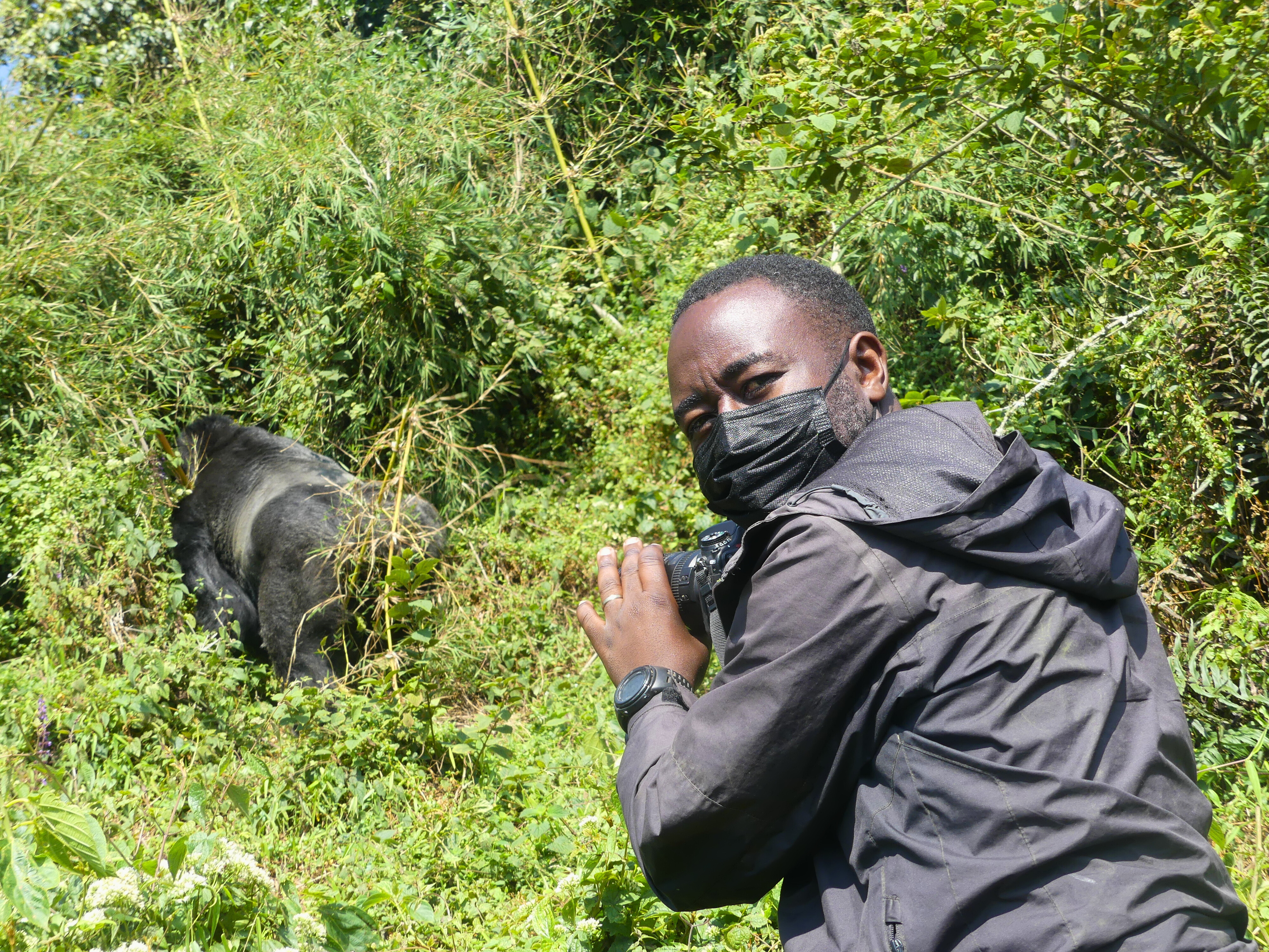Dr Cédric-GorillaDoctors-1